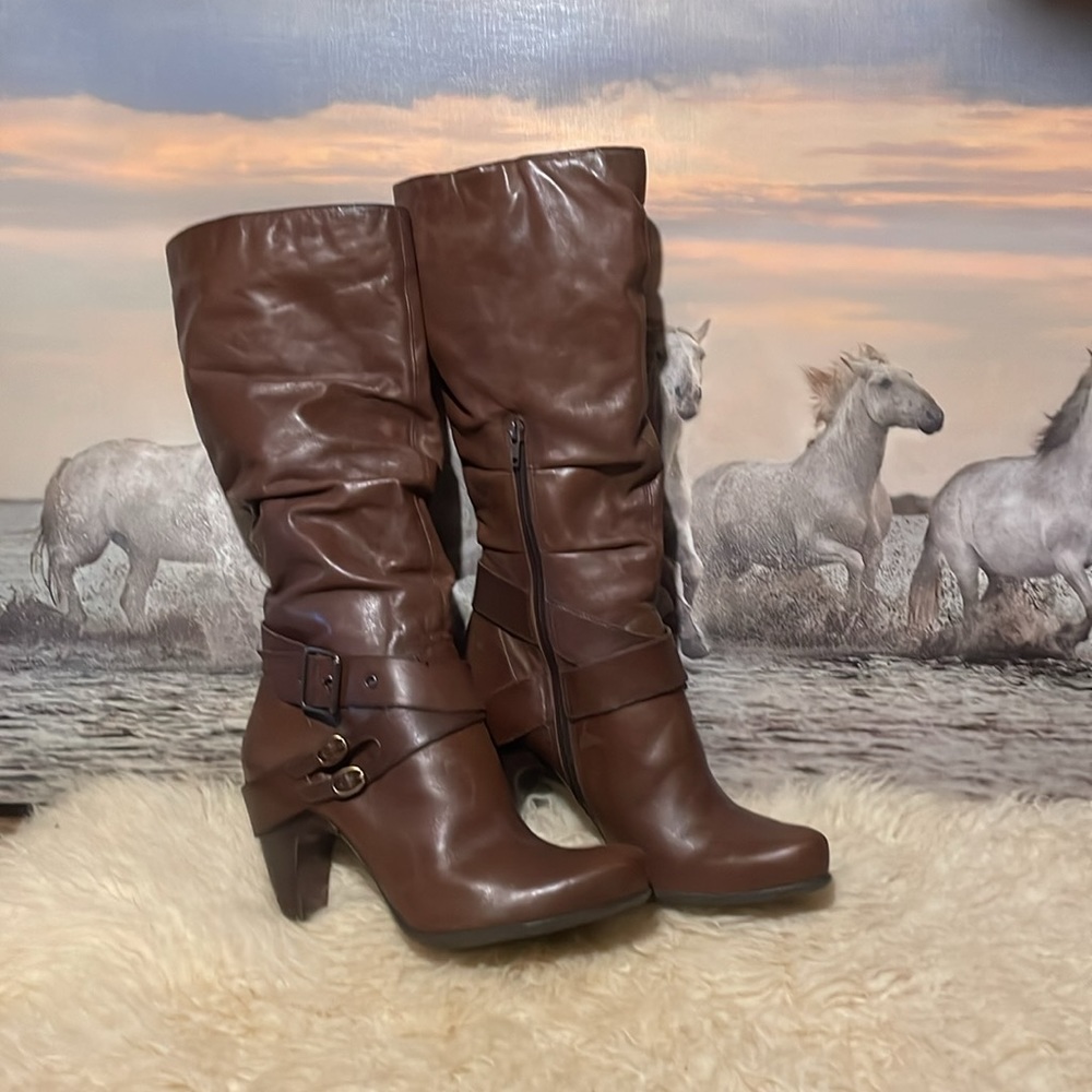 B2 leather boots